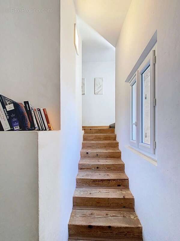 Appartement à GATTIERES