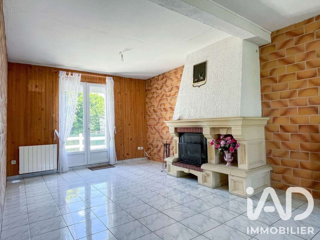 Maison 100 m² à Noailles  - photo 3