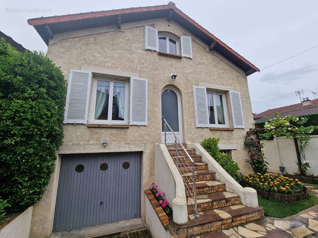 Maison à DEUIL-LA-BARRE