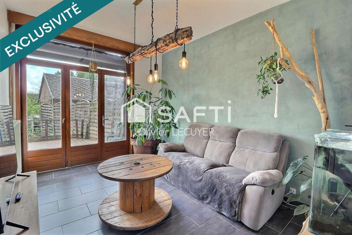 Photo 2 - Maison à POIX-DU-NORD