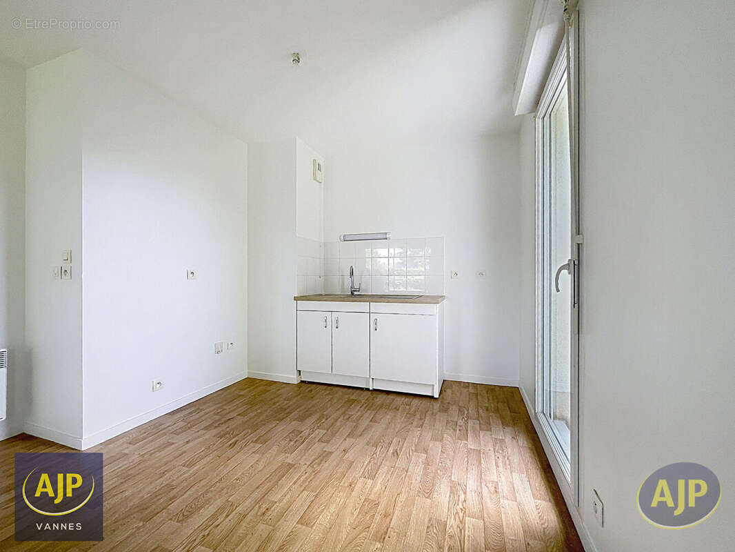 Saint ave t3  67 m2 en rez-de-jardin avec garage et parking - photo 3