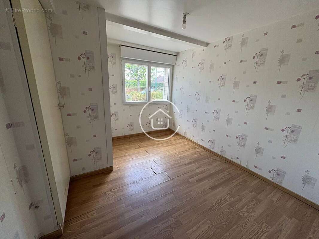 Maison à SAINT-GERVAIS-LA-FORET