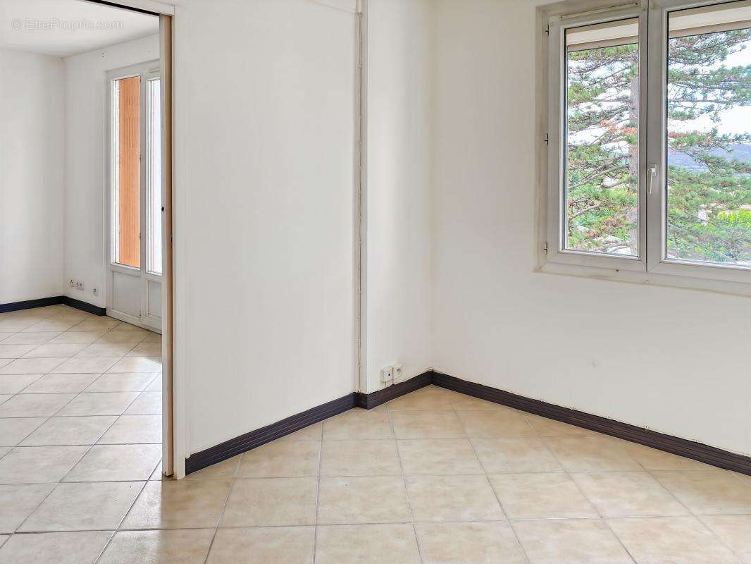 Appartement à ORAISON