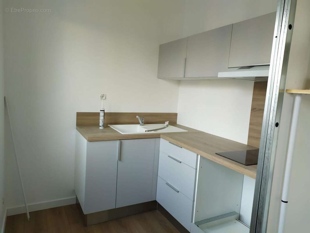 Cuisine lot 15 - Appartement à CARBON-BLANC