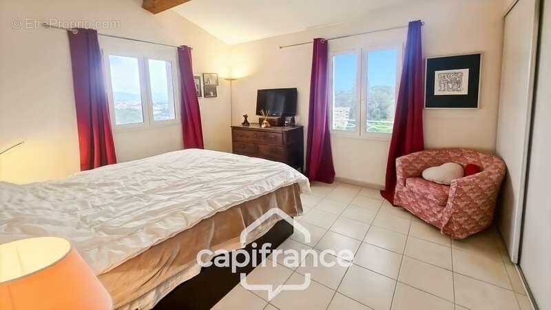 Appartement à HYERES