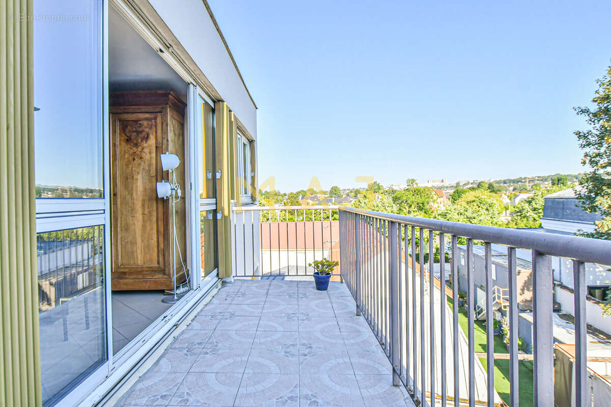 Appartement à LE PERREUX-SUR-MARNE