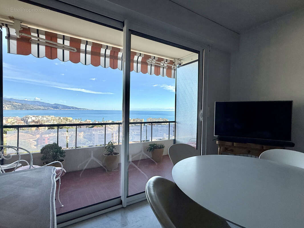 Appartement à ROQUEBRUNE-CAP-MARTIN