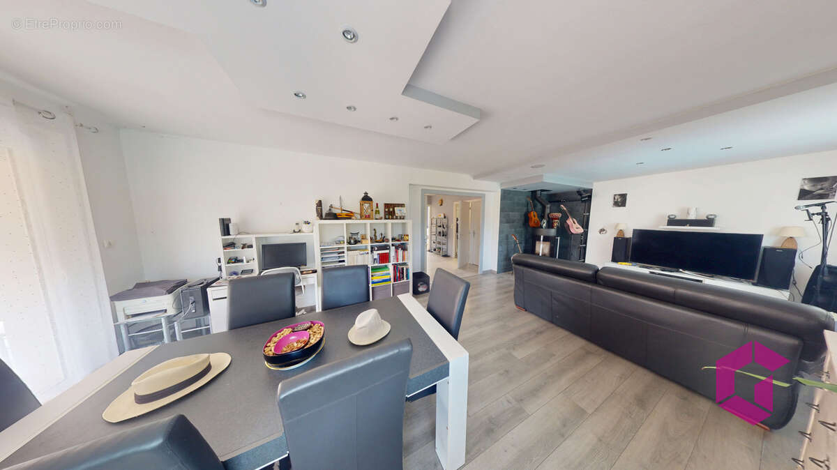 Villa coup de cœur de 170m2 : Piscine, Sport & Vue dégagée - photo 9