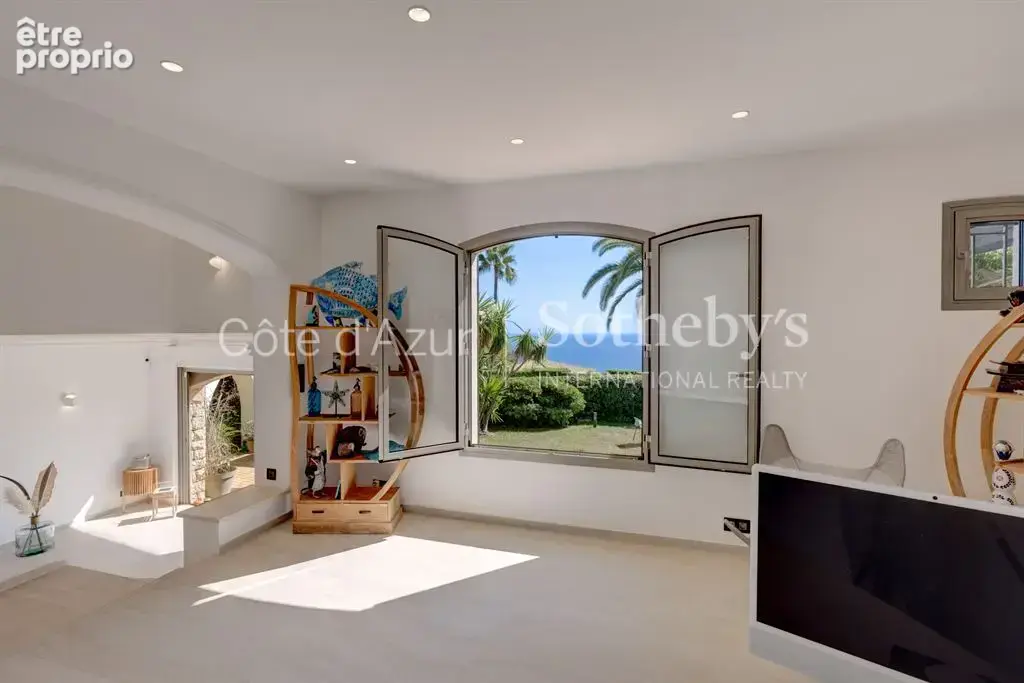 Super Cannes, villa provençale rénovée avec piscine et vue panoramique sur la Méditerranée - photo 10