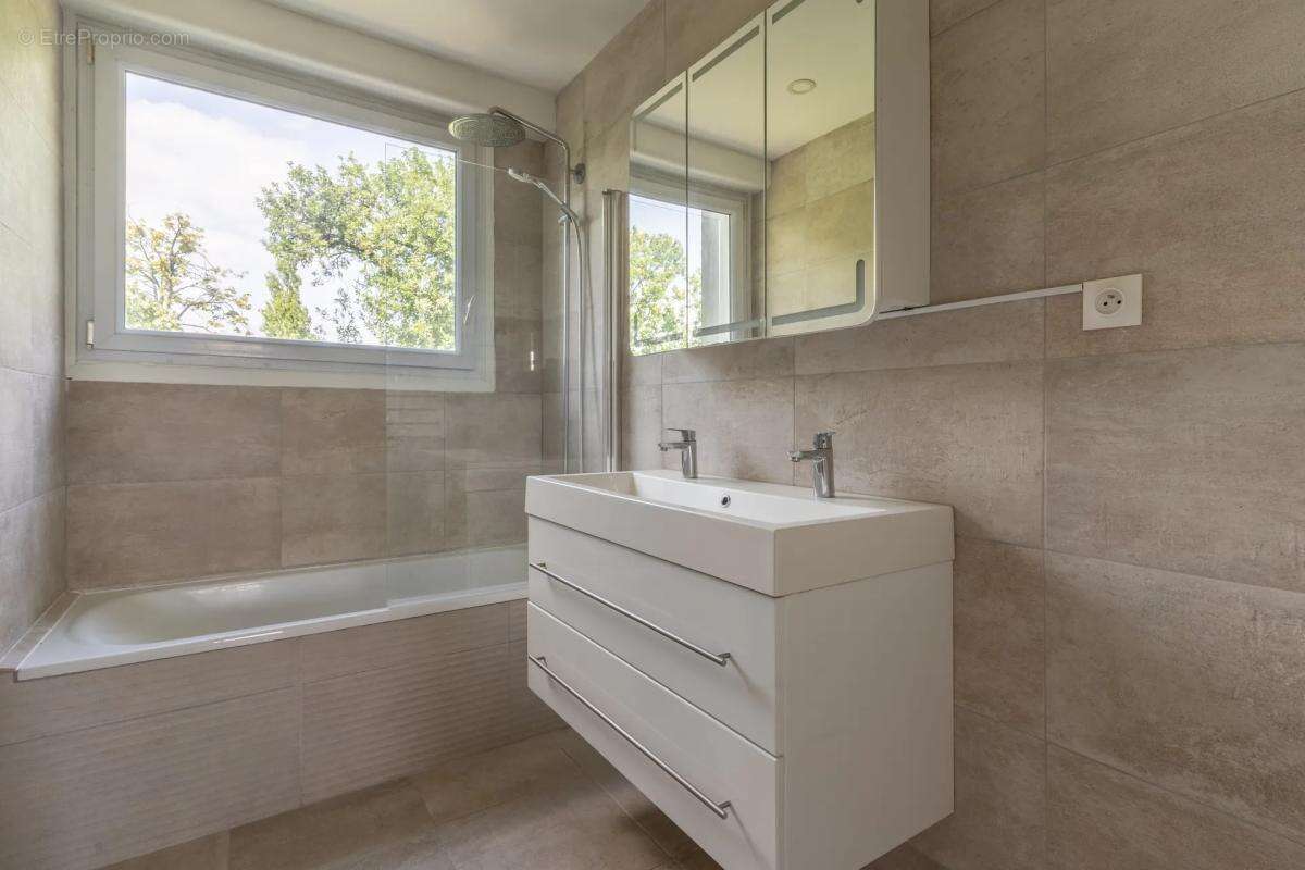Appartement de 4 pièces de 94 m² à Vaucresson - photo 10
