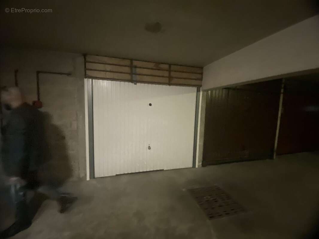 Parking à FORT-MARDYCK