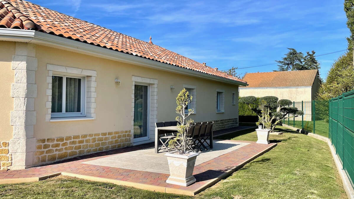 Maison à SAINT-DENIS-DU-BEHELAN