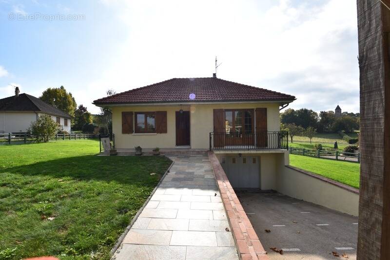 Maison à CRESSY-SUR-SOMME