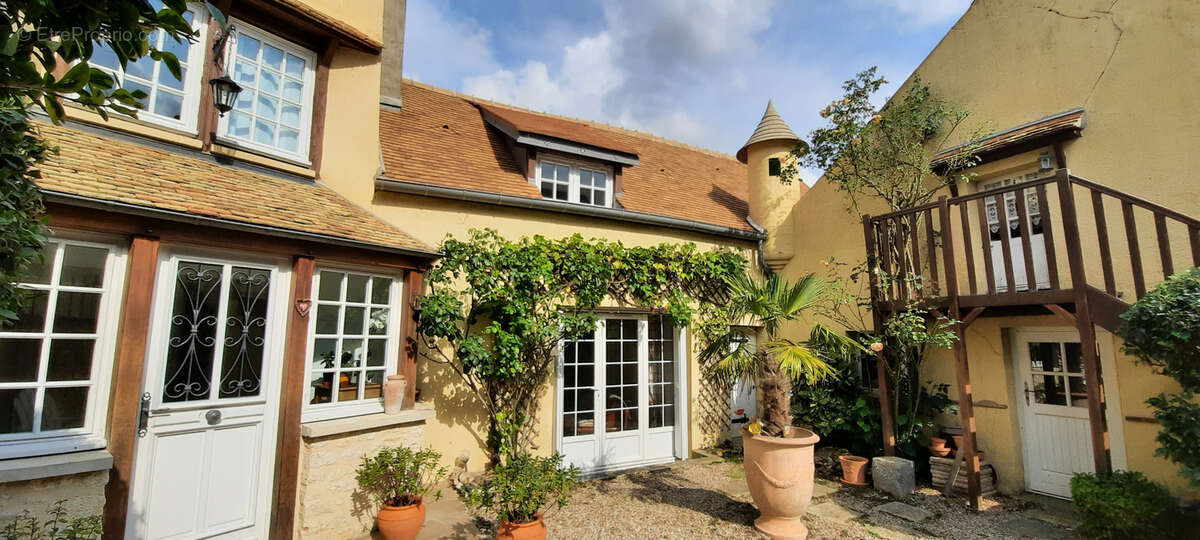 Maison à ARNOUVILLE-LES-MANTES