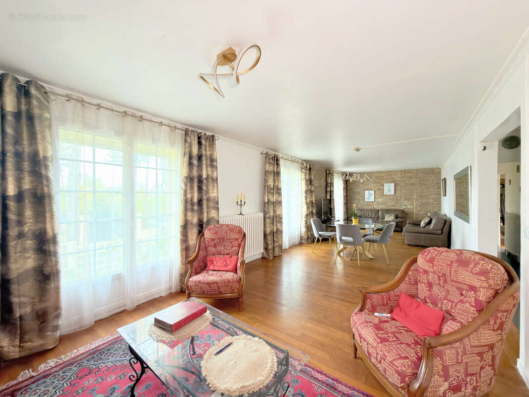 Maison à RUEIL-MALMAISON