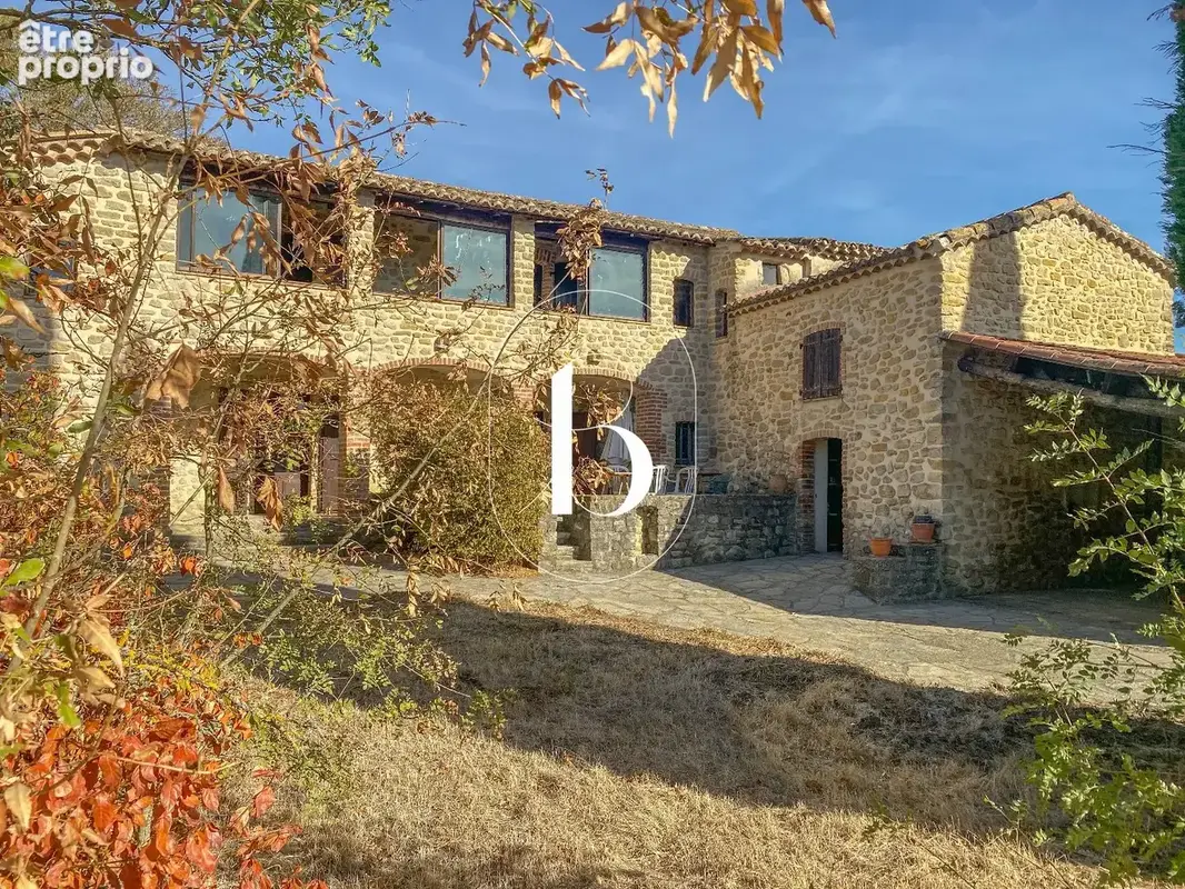 Une maison de caractère où l'histoire rencontre l'art de vivre - photo 24