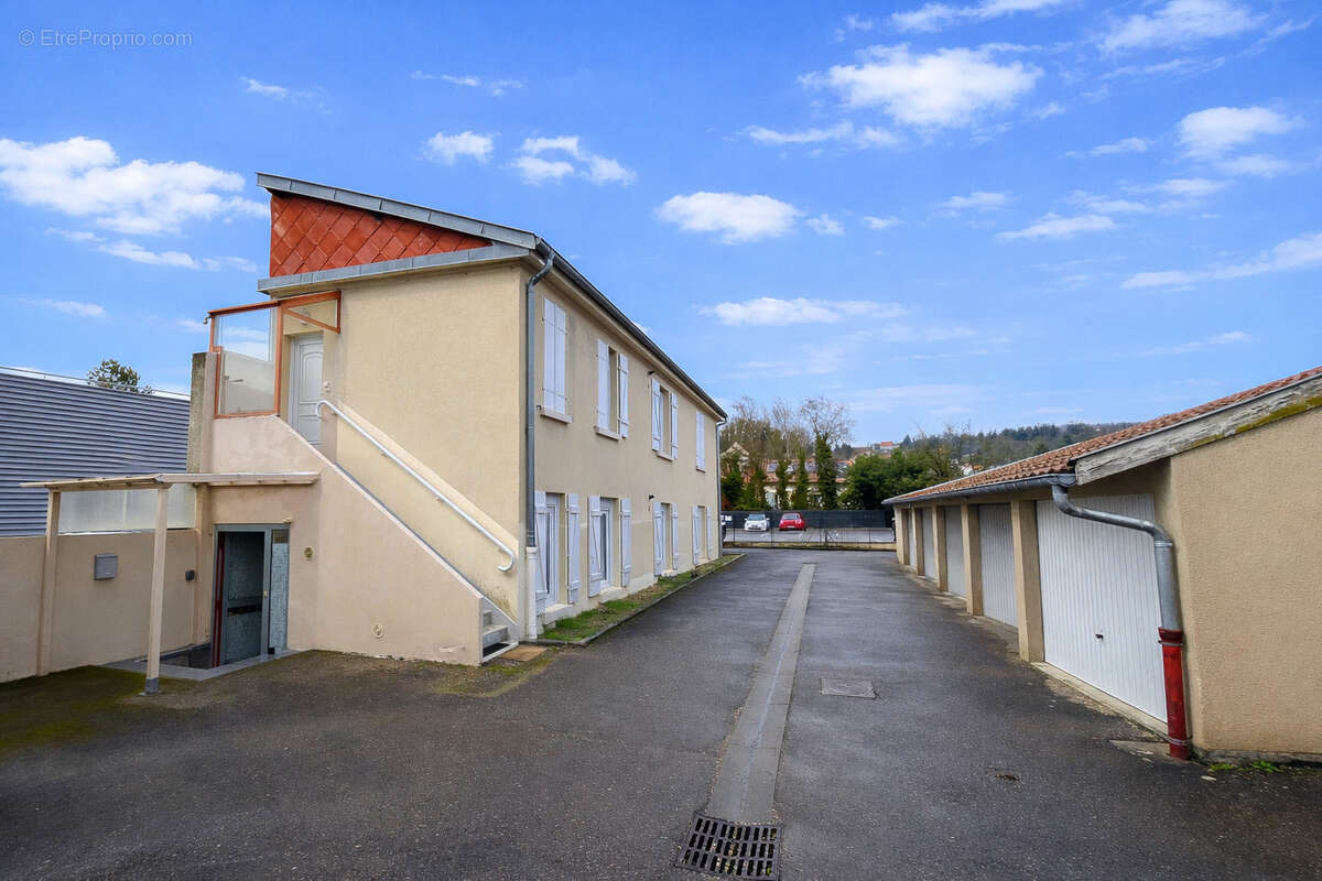 Appartement à SCY-CHAZELLES