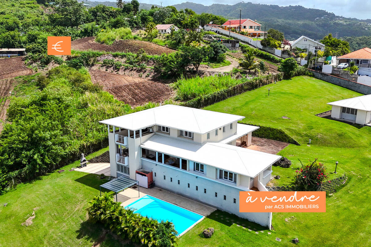 Maison à CASE-PILOTE