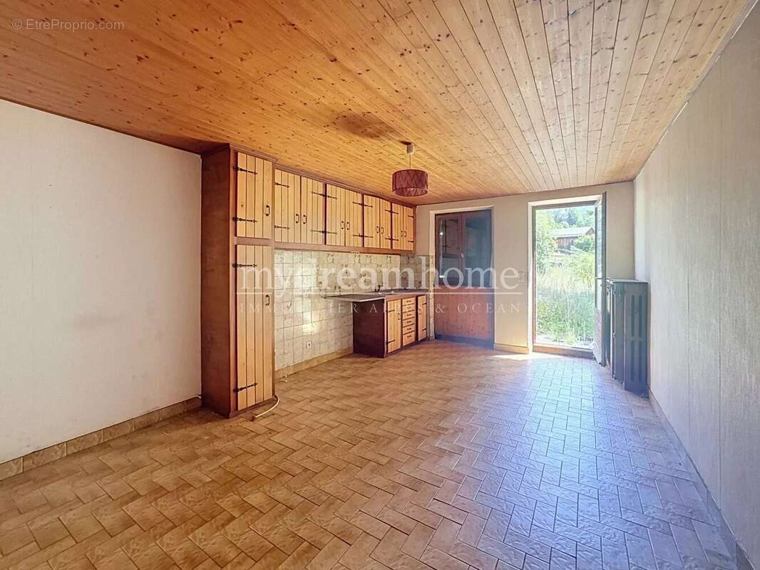 Immeuble de  4 appartements de 2 chambres - Flumet (73590) - photo 21