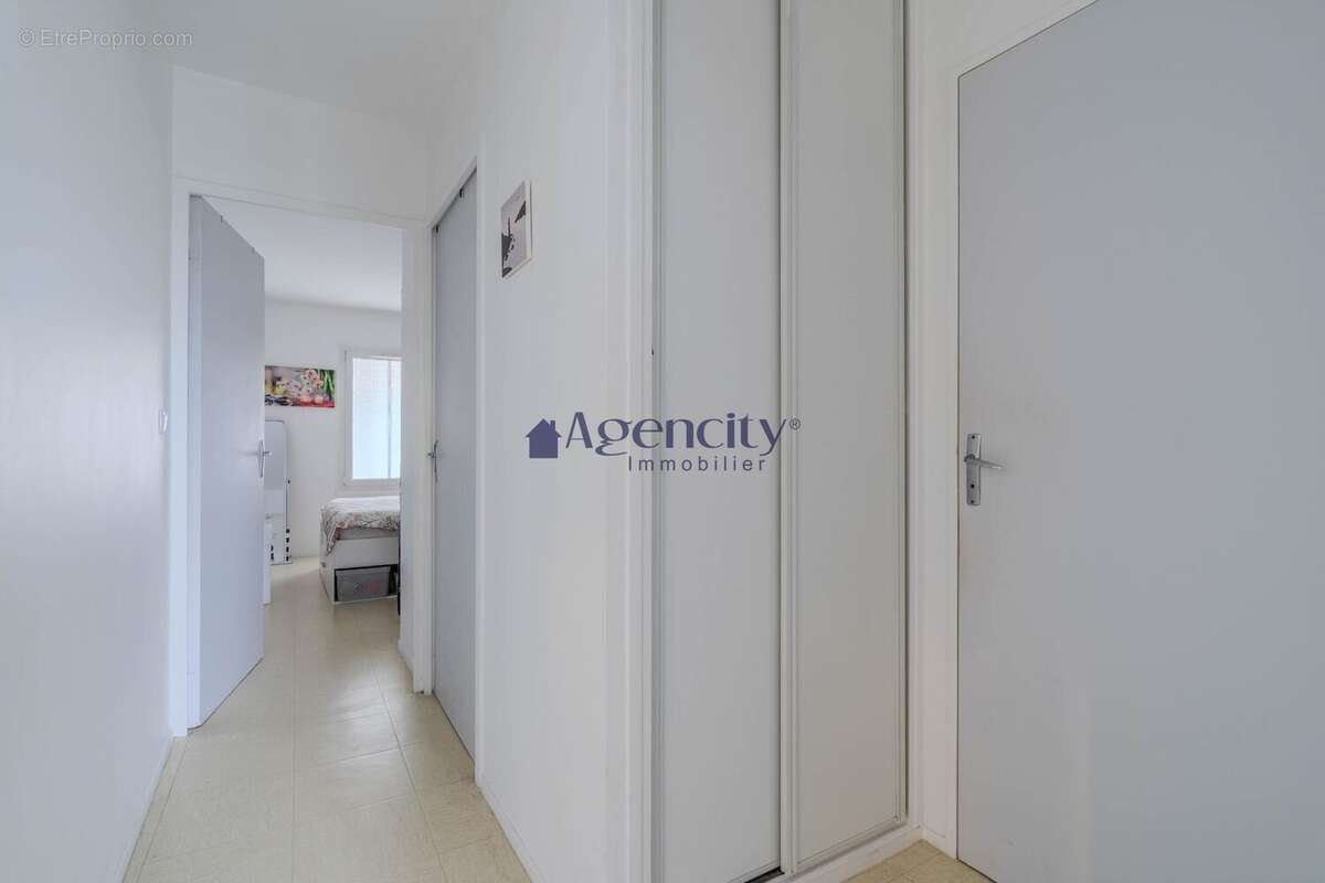 Appartement à LOGNES