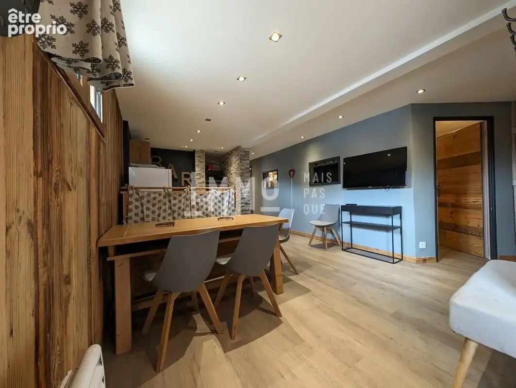 Appartement 5 pièces 73 m² à vendre à Peisey-Nancroix (73210) - photo 1