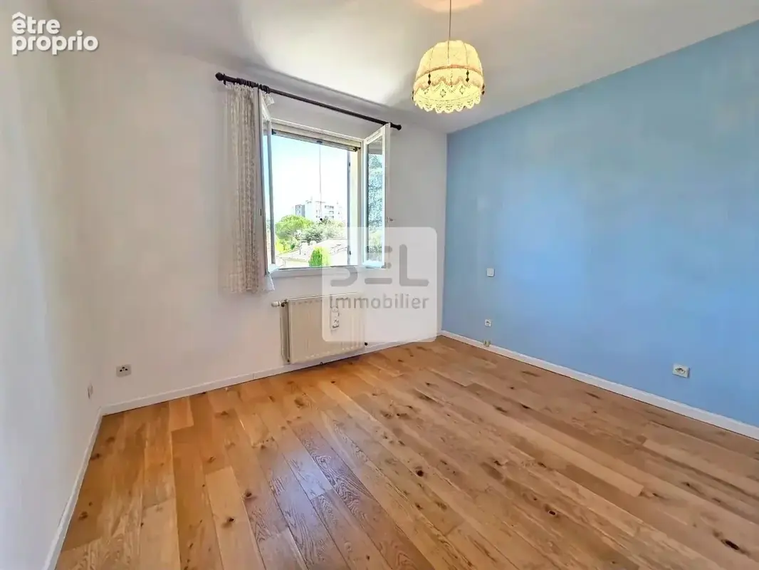 Appartement T3 de 76,21 m² à Bagnols-sur-Cèze - photo 5