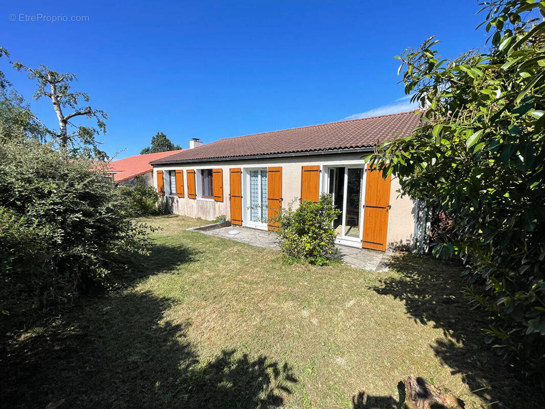 Maison à SAINT-SEBASTIEN-SUR-LOIRE