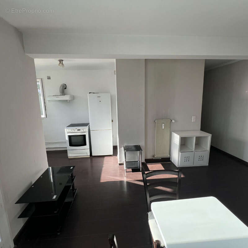 Appartement à LES PAVILLONS-SOUS-BOIS