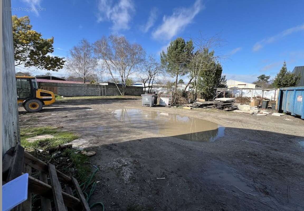 Commerce à LA TESTE-DE-BUCH