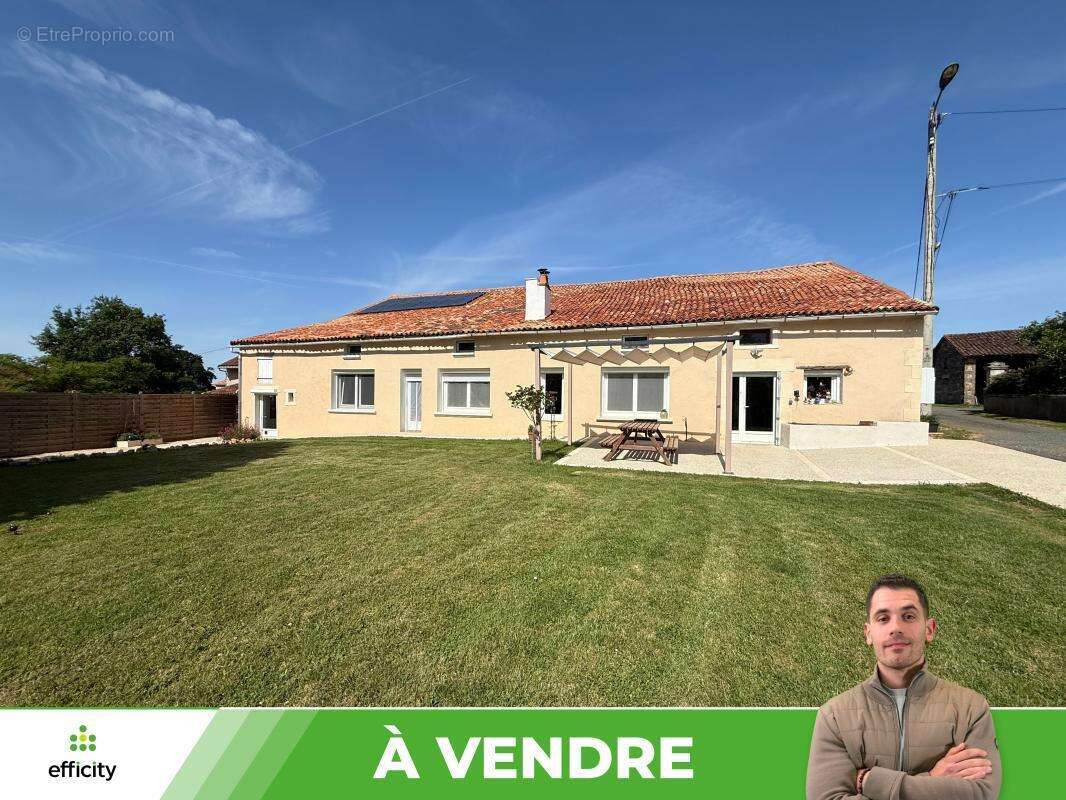 Maison à GENOUILLE