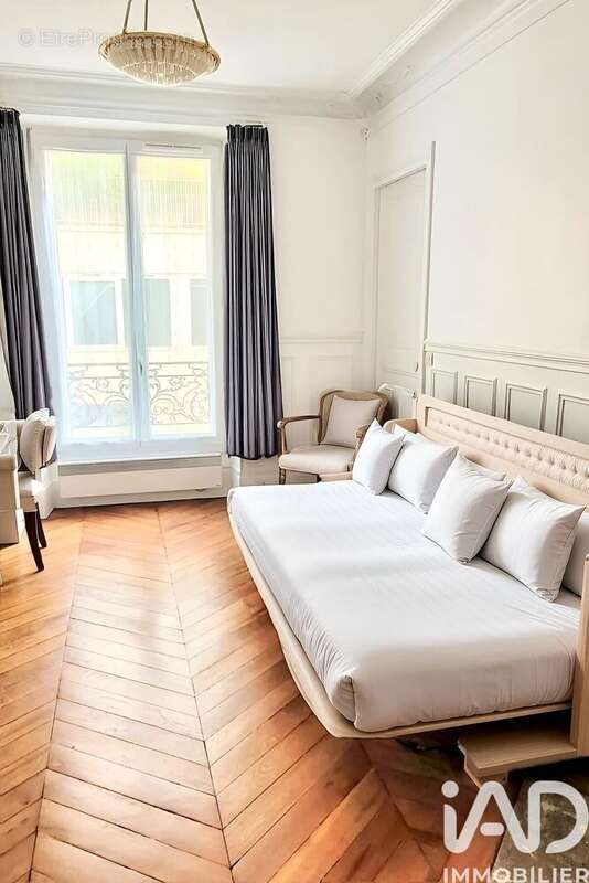 Photo 3 - Appartement à PARIS-16E