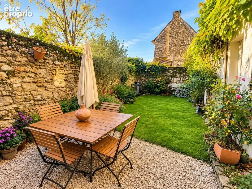 Tres belle maison ancienne de 8 pieces en parfait etat avec garage - photo 2