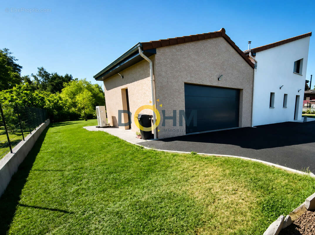 Maison 182m2, 4 chambres voire 5, sur terrain clos et arbore de 900m2 - photo 4