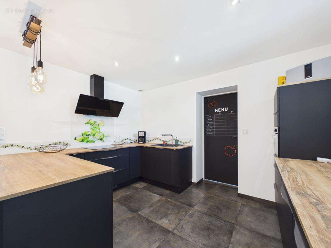 Maison de 124 m 2 à Mignaloux Beauvoir , 3 chambres, 1 bureau,  jardin, garage - photo 4