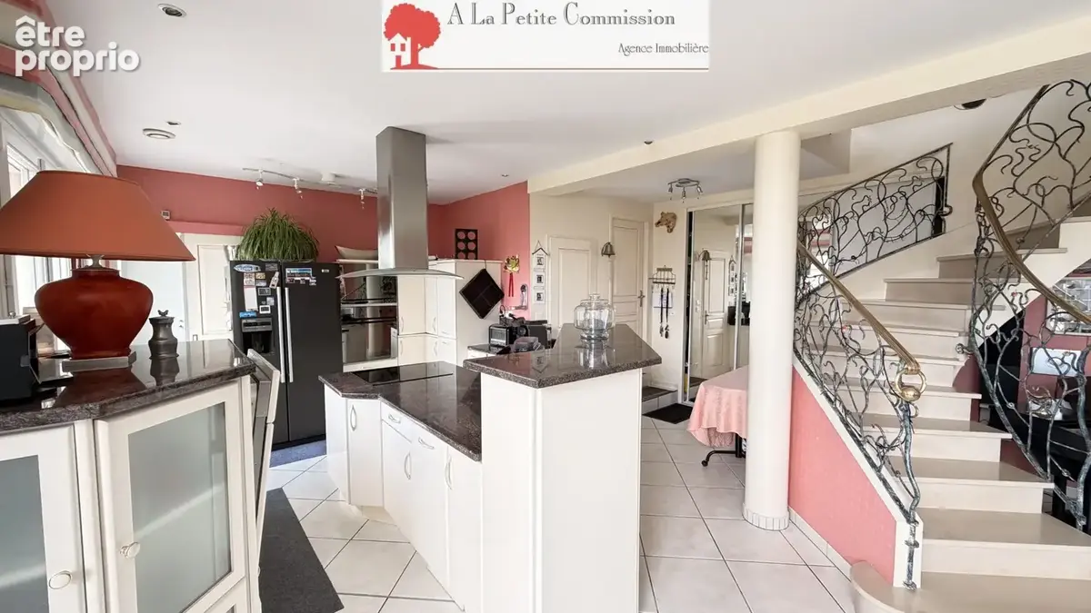 Maison 181 m² à Chartres  - photo 10