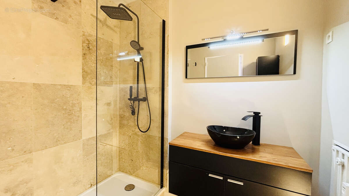 Appartement à LA VALETTE-DU-VAR