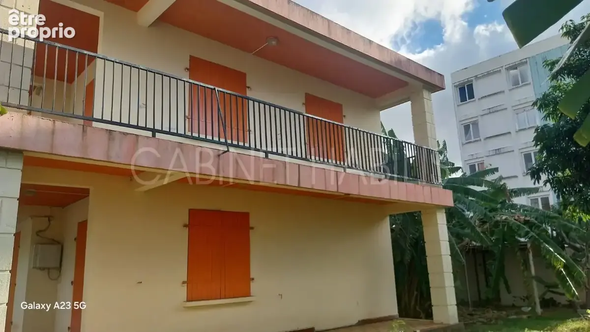 A vendre - maison t5 de 148 m2 environ - saint denis  - 477 000 € - photo 2