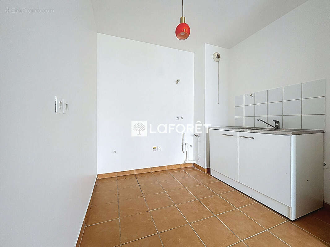 Appartement à SAVIGNY-LE-TEMPLE