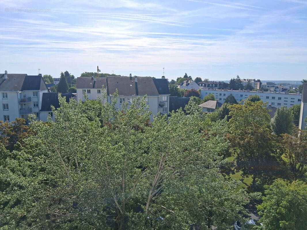 Appartement à SAINT-CYR-SUR-LOIRE