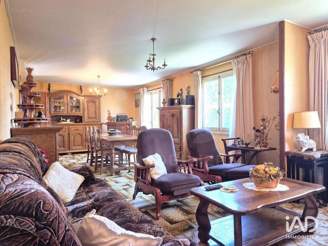 Photo 2 - Maison à LE CHATELET-EN-BRIE