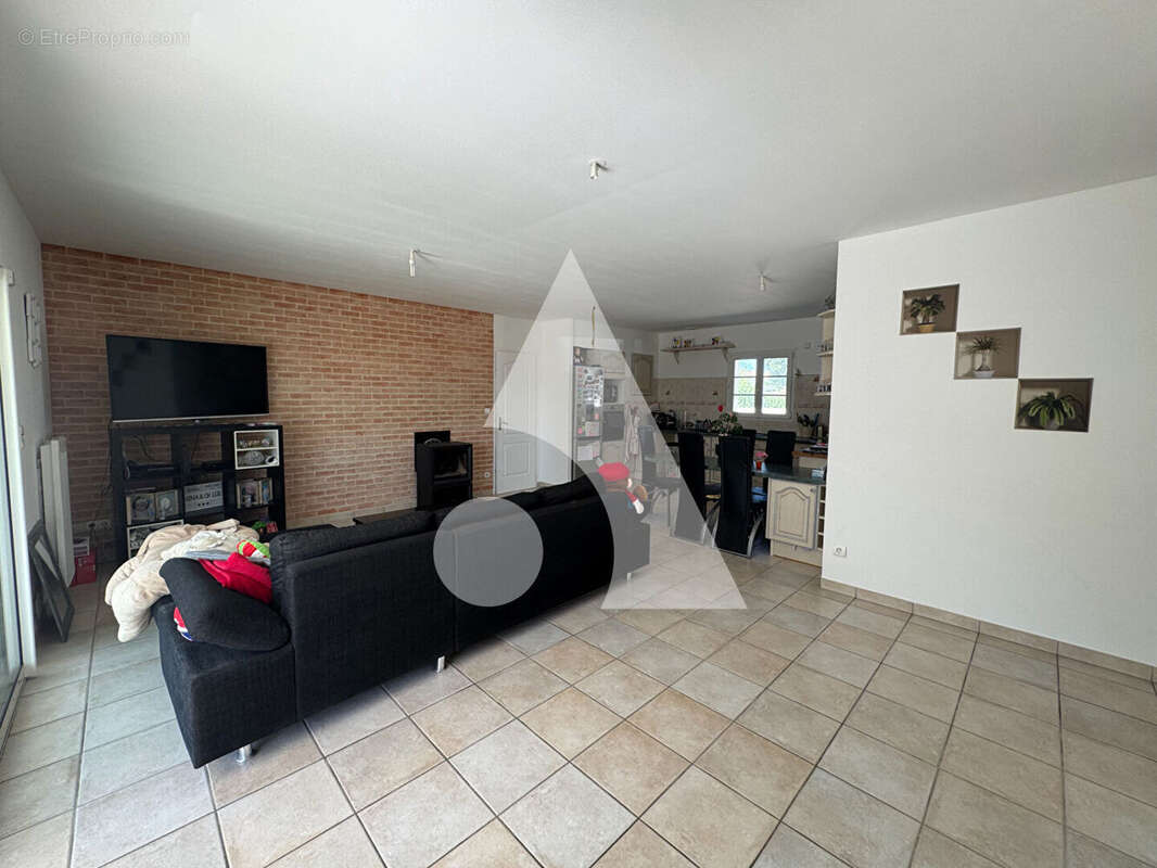 Maison La Laigne 4 pièce(s) 87.36 m2 - photo 2