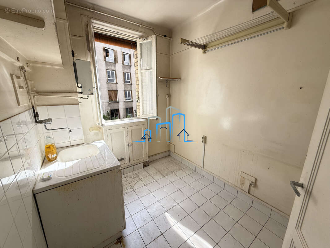 Appartement 47 m² à Paris-11e  - photo 3