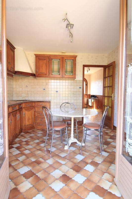Maison de plain pied 5 pièces -  93 m2 - Yerres - photo 3