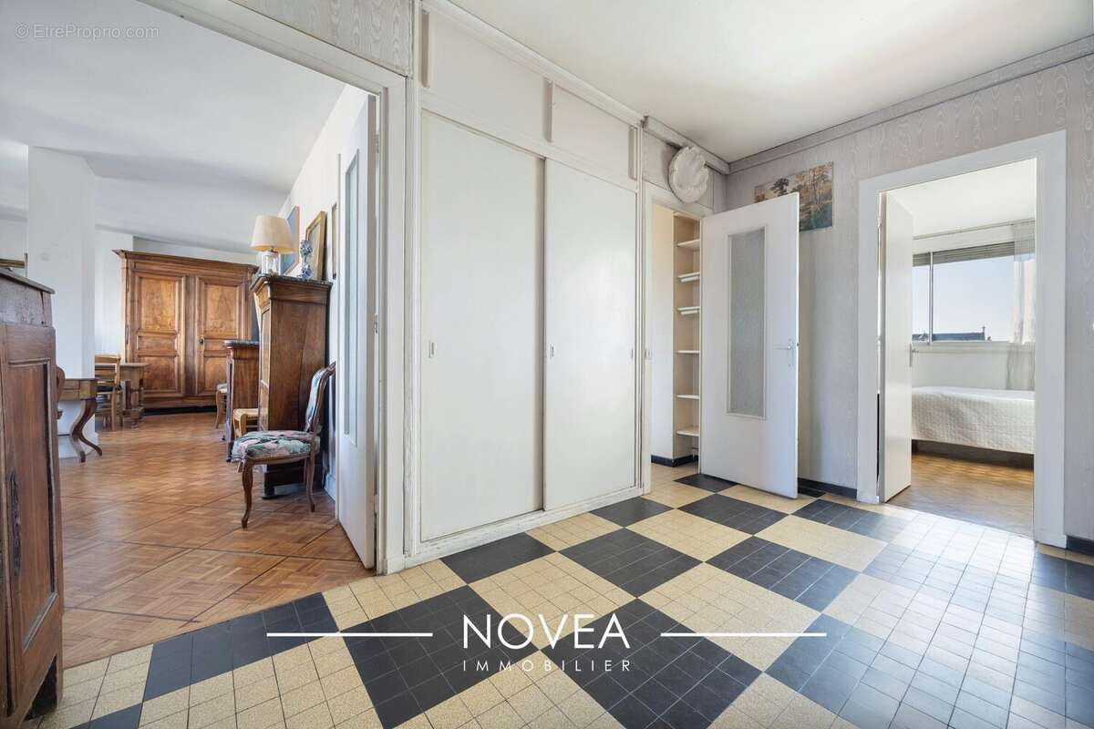 Appartement à LYON-6E