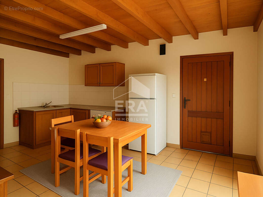 Maison à GENSAC-LA-PALLUE