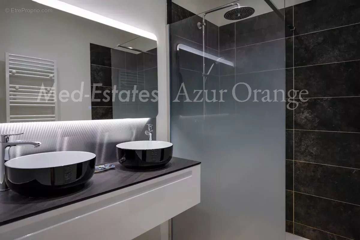 Appartement à GRIMAUD