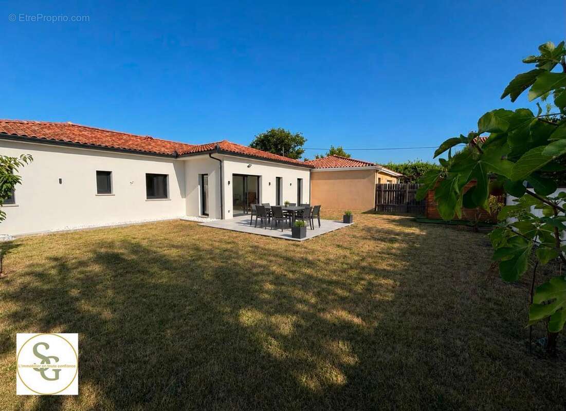 Maison 148 m² à Gaillac  - photo 11