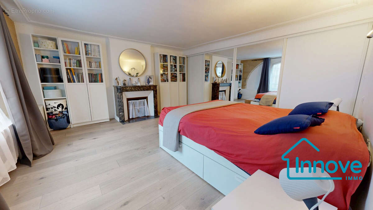 Appartement à VERSAILLES