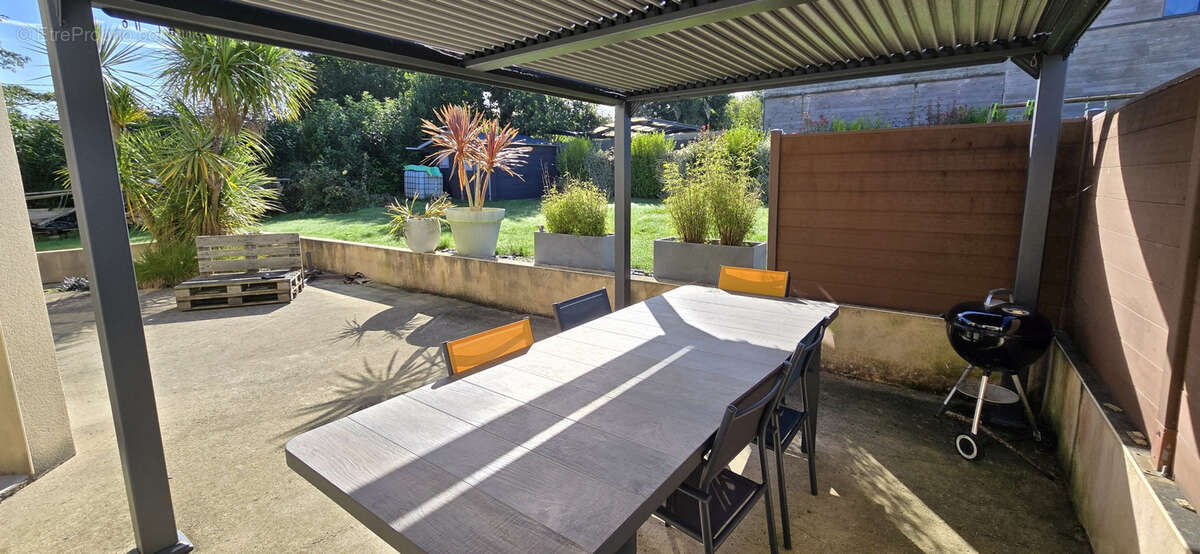 Maison à LE TREVOUX