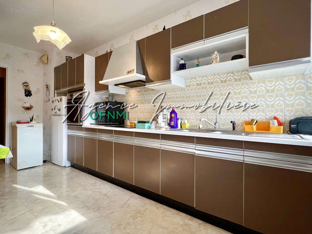 Appartement à SAINT-ETIENNE